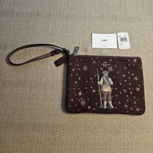 Star Wars X Coach Gallery Pouch/Wristlet Princess Leia As Boushh Starry Print